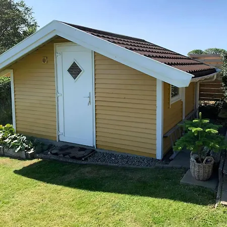 Unique House Overlooking Fjord Feriehus