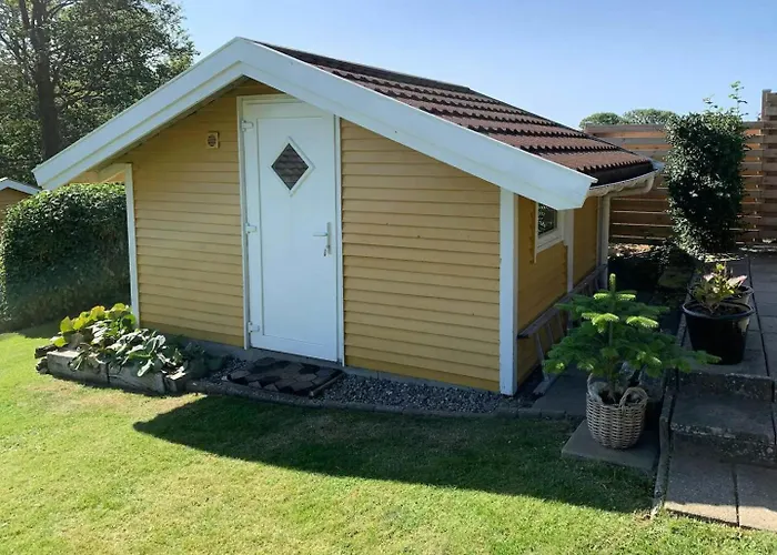 Unique House Overlooking Fjord 펜션
